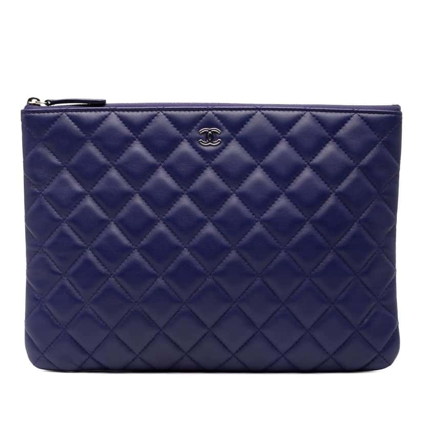 Chanel Medium CC Quilted Lambskin O Case Clutch Purple Leather Very good condition - Front View