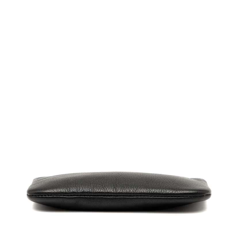 Chanel CC Grained Calfskin Zip Pouch Black Leather Good condition - Inside View