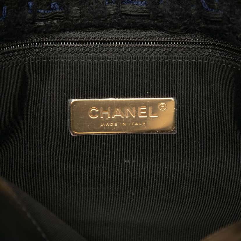 Chanel Large Tweed 19 Flap Black Tweed Good condition - Box View