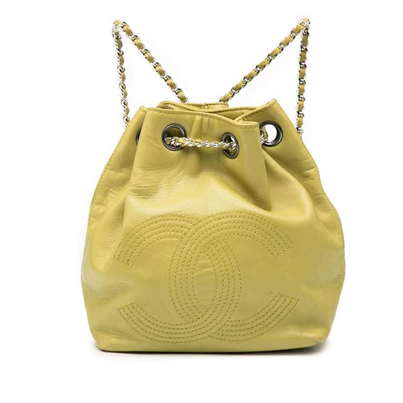 Chanel CC Lambskin Drawstring Backpack Green Leather Good condition - Front View