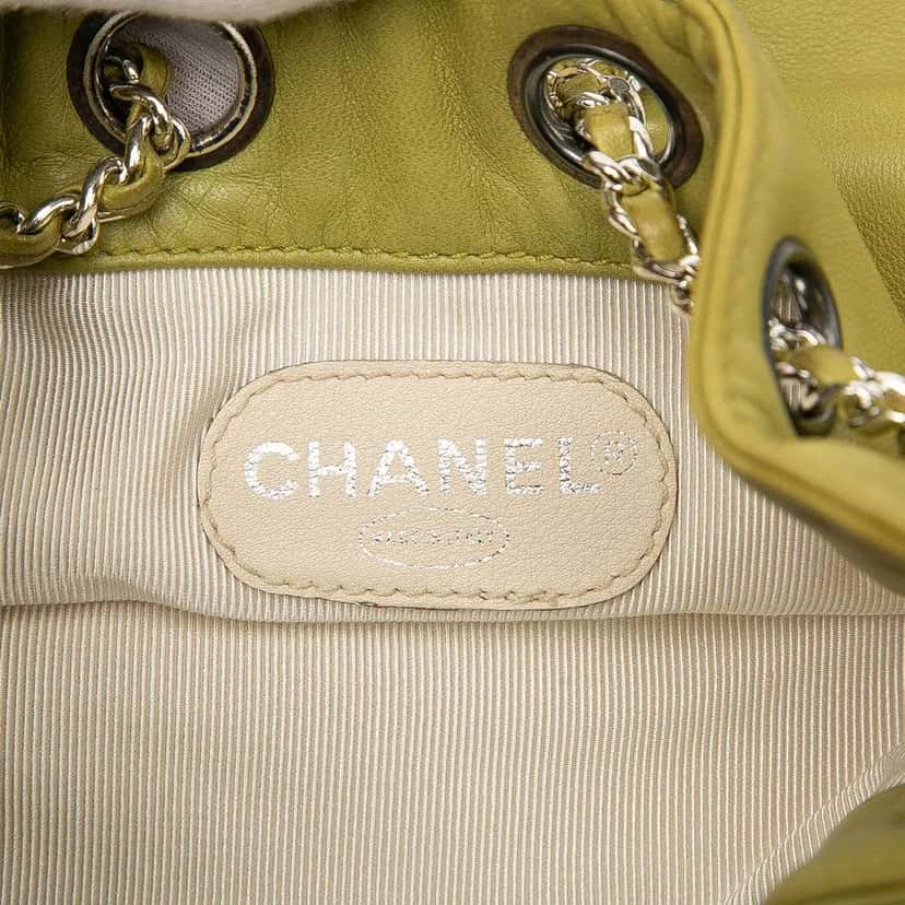 Chanel CC Lambskin Drawstring Backpack Green Leather Good condition - Box View