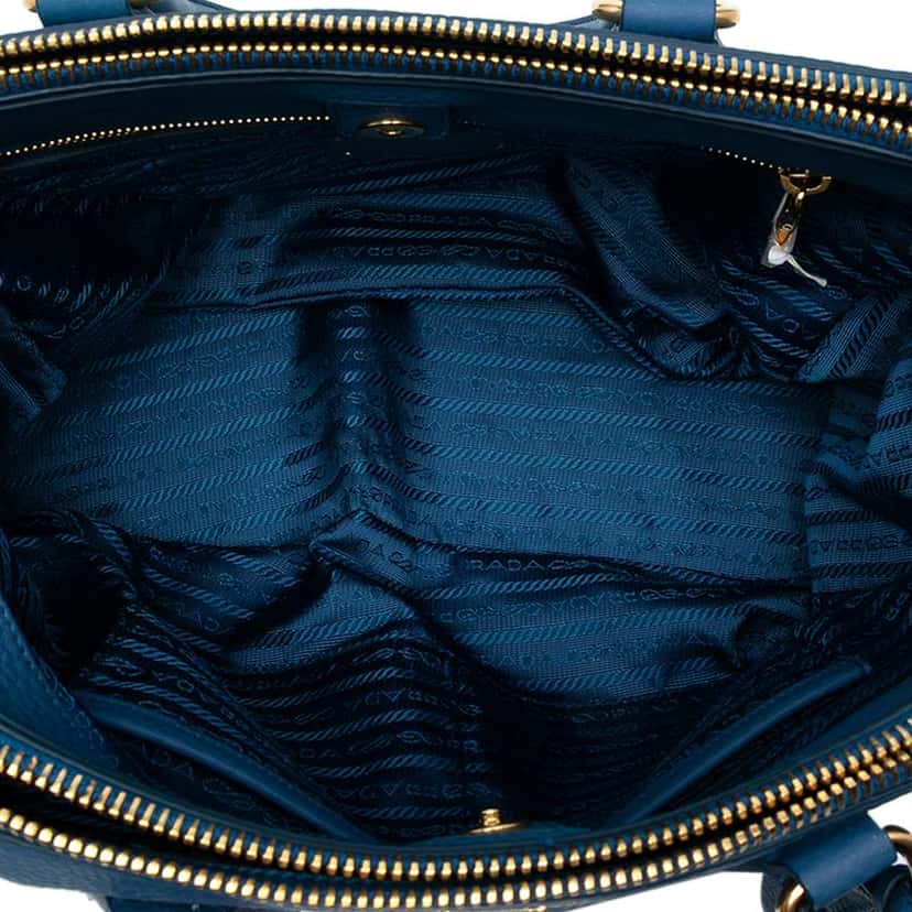 Prada Vitello Daino Double Zip Convertible Tote Blue Leather Good condition - Model View