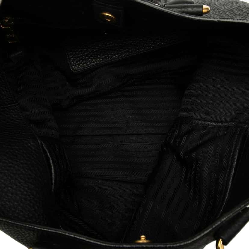 Prada Vitello Daino Open Convertible Tote Black Leather Good condition - Model View