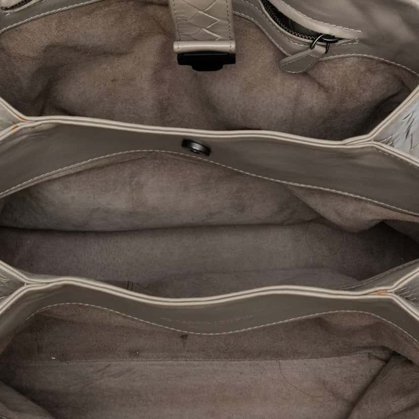 Bottega Veneta Small Nappa Intrecciato Roma Satchel Grey Leather Good condition - Model View