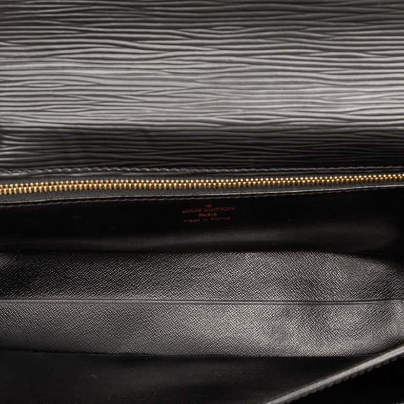 Louis Vuitton Epi Sellier Dragonne Black Leather Good condition - Model View