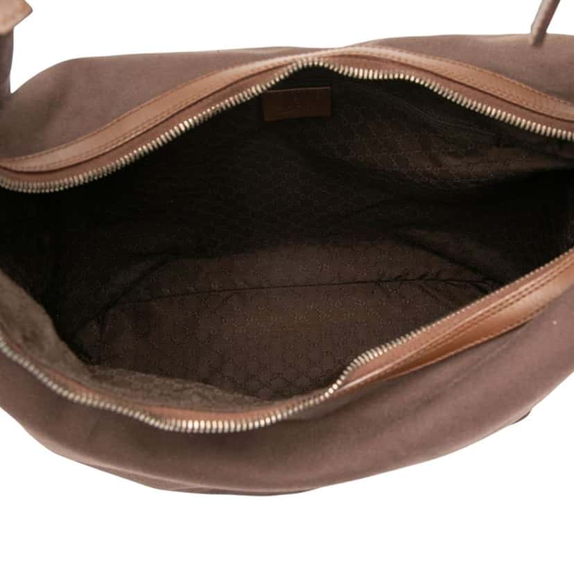 Gucci Canvas Web Shoulder Bag Brown Canvas Good condition - Model View