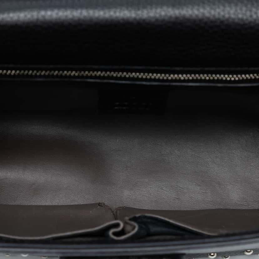 Gucci Medium Studded Leather Miss Bamboo Crossbody Black Leather Good condition - Model View