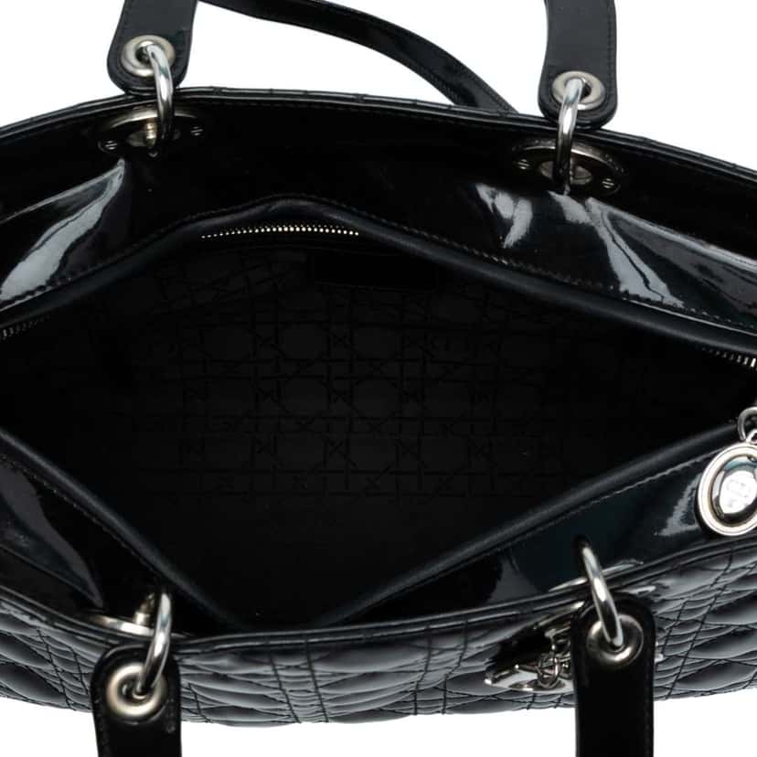 Dior Large Patent Cannage Lady Dior Black Leather Good condition - Model View