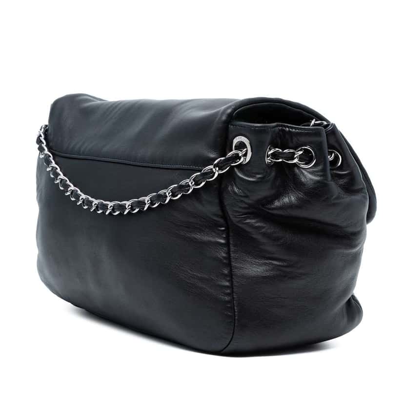 Chanel CC Lambskin Disc Bon Bon Flap Black Leather Good condition - Back View