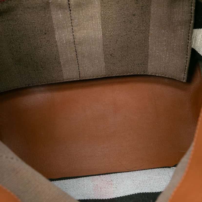 Burberry Medium Mega Check Canvas and Calfskin Chevron Ashby Bucket Brown Canvas Good condition - Model View