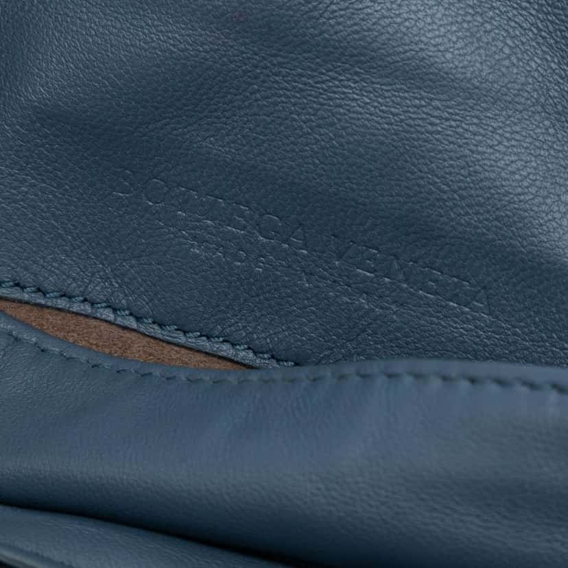 Bottega Veneta Mini Nappa Intrecciato Expandable Chain Crossbody Blue Leather Good condition - Box View