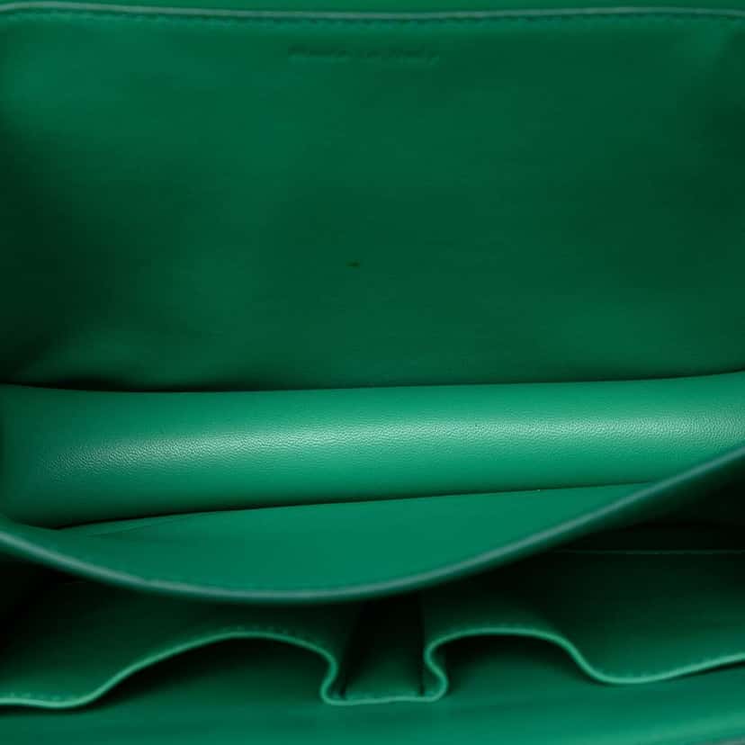 Celine Medium Calfskin Classic Box Green Leather Very good condition - Model View