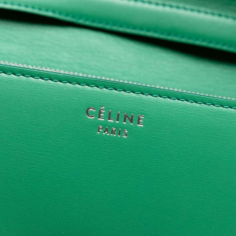 Celine Medium Calfskin Classic Box Green Leather Very good condition - Box View