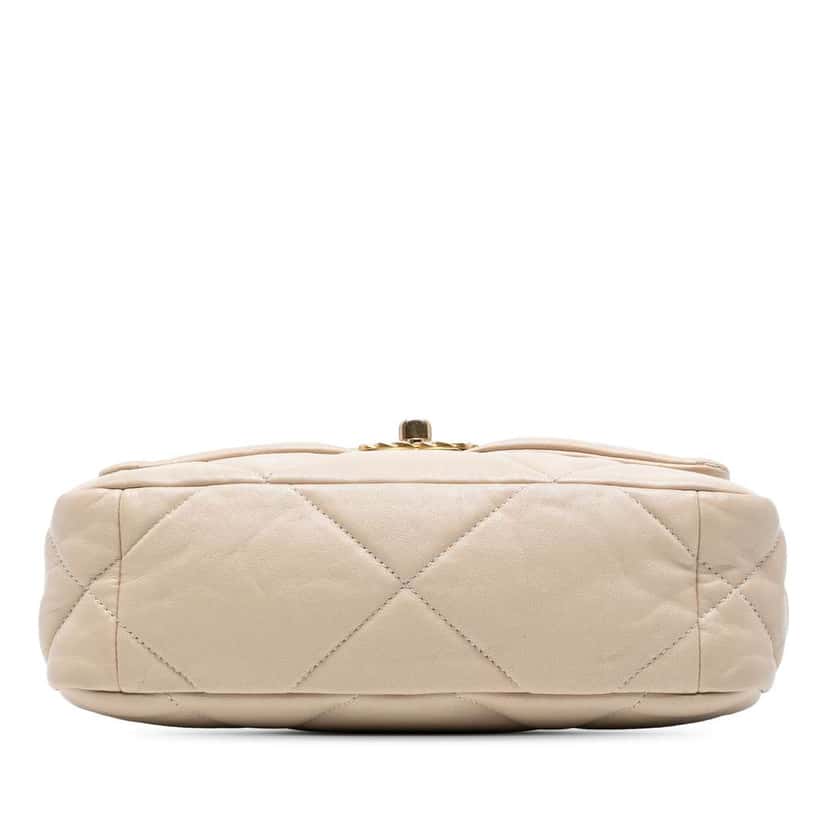 Chanel Medium Lambskin 19 Flap Brown Leather Good condition - Inside View