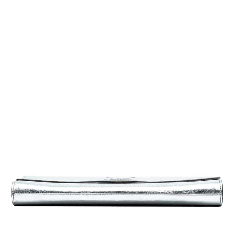 Saint Laurent Large Textured Metallic Calfskin Monogram Belle De Jour Clutch Silver Leather Good condition - Inside View