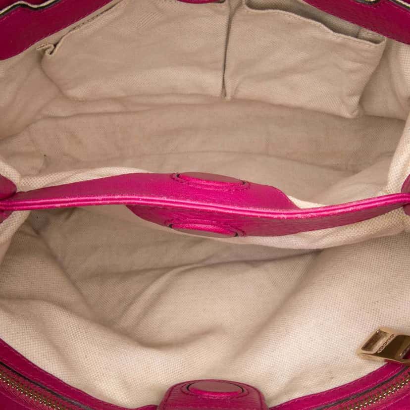 Gucci Small Calfskin Bamboo Shopper Satchel Pink Leather Good condition - Model View