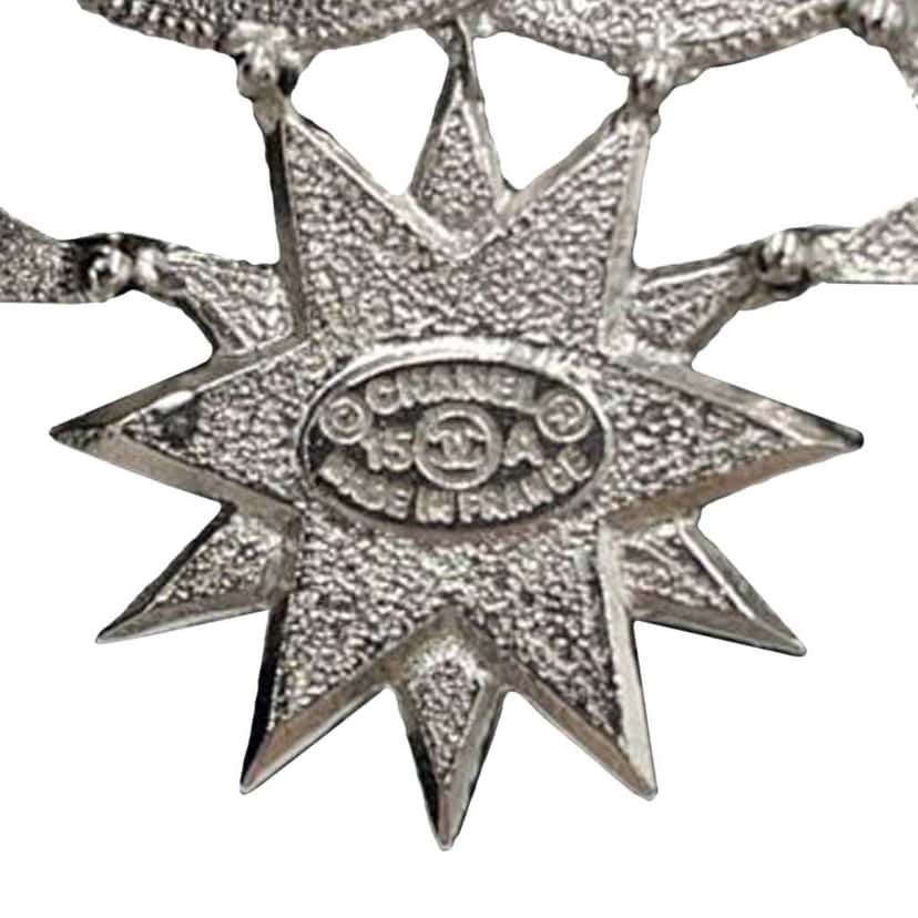 Chanel Gold Plated CC Rhinestones Star Brooch Gold Metal Good condition - Model View