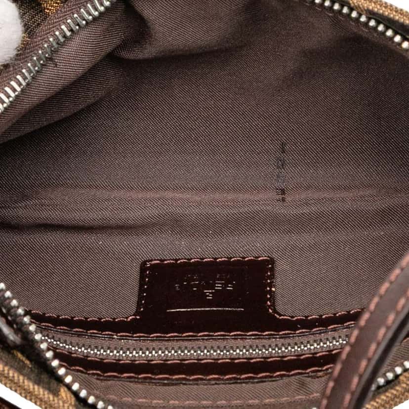 Fendi Zucca Canvas Shoulder Bag Brown Canvas Good condition - Model View