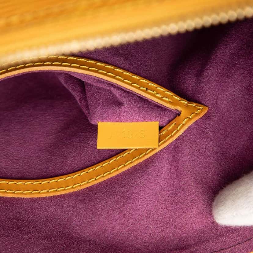 Louis Vuitton Epi Alma PM Yellow Leather Good condition - Box View