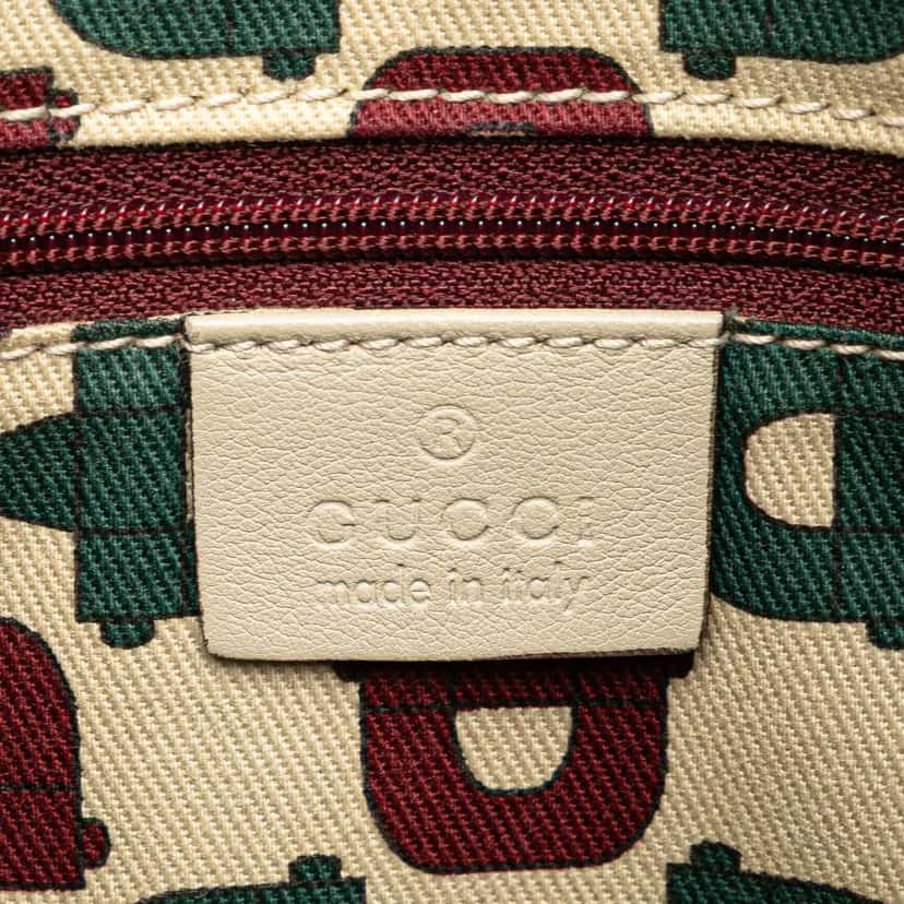 Gucci Guccissima Abbey D Ring Crossbody White Leather Good condition - Box View
