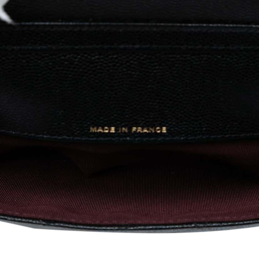 Chanel Caviar Sunglasses Case on Chain Black Leather Good condition - Model View