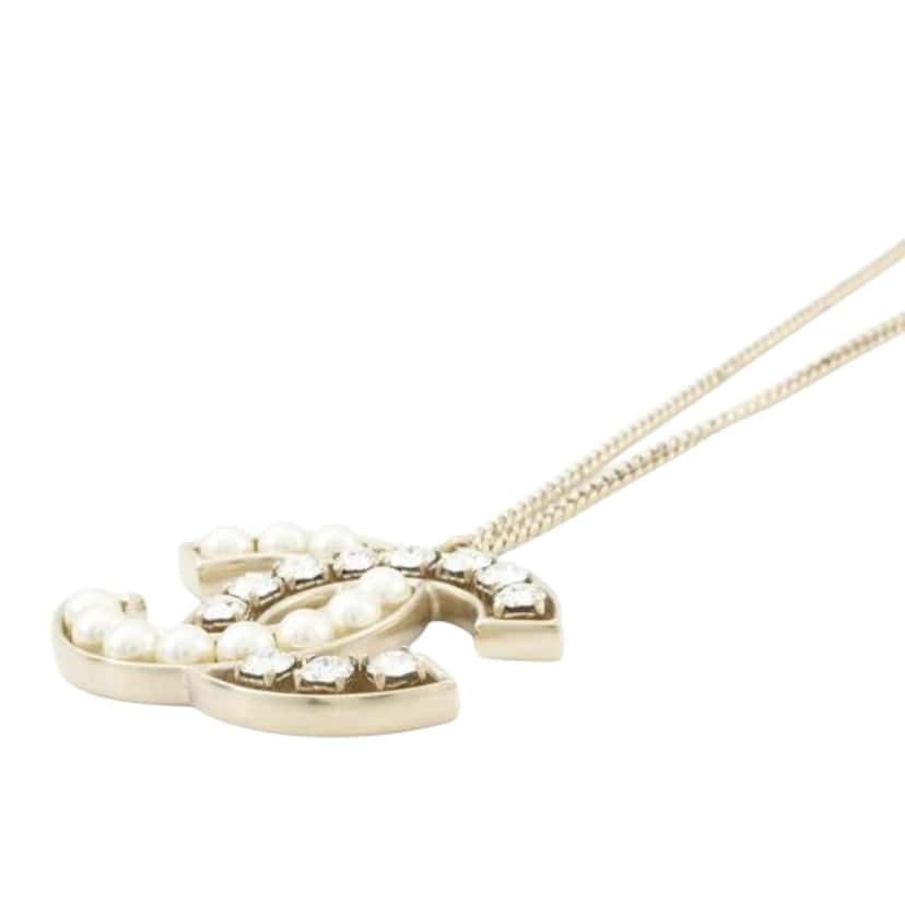 Chanel Gold Plated Faux Pearls and Crystals CC Pendant Necklace Gold Metal Good condition - Box View