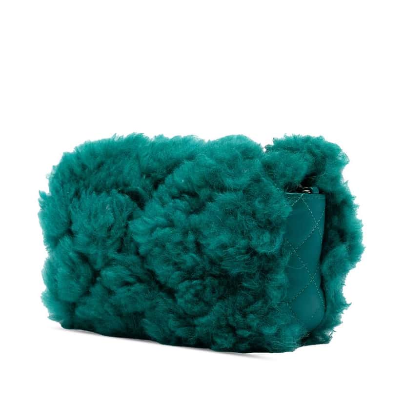 Chanel Small CC Shearling Single Flap Green Good condition - Back View