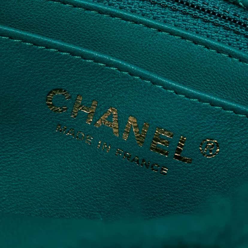 Chanel Small CC Shearling Single Flap Green Good condition - Box View