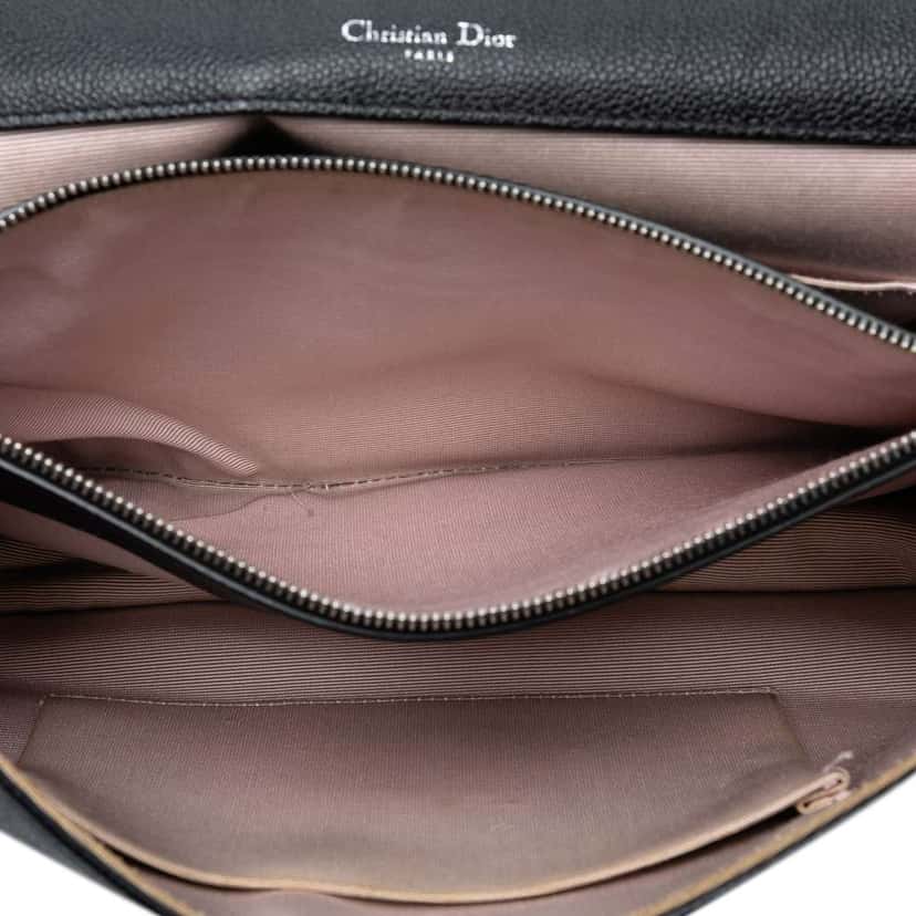 Dior Large Grained Calfskin Diorama Flap Black Leather Good condition - Model View