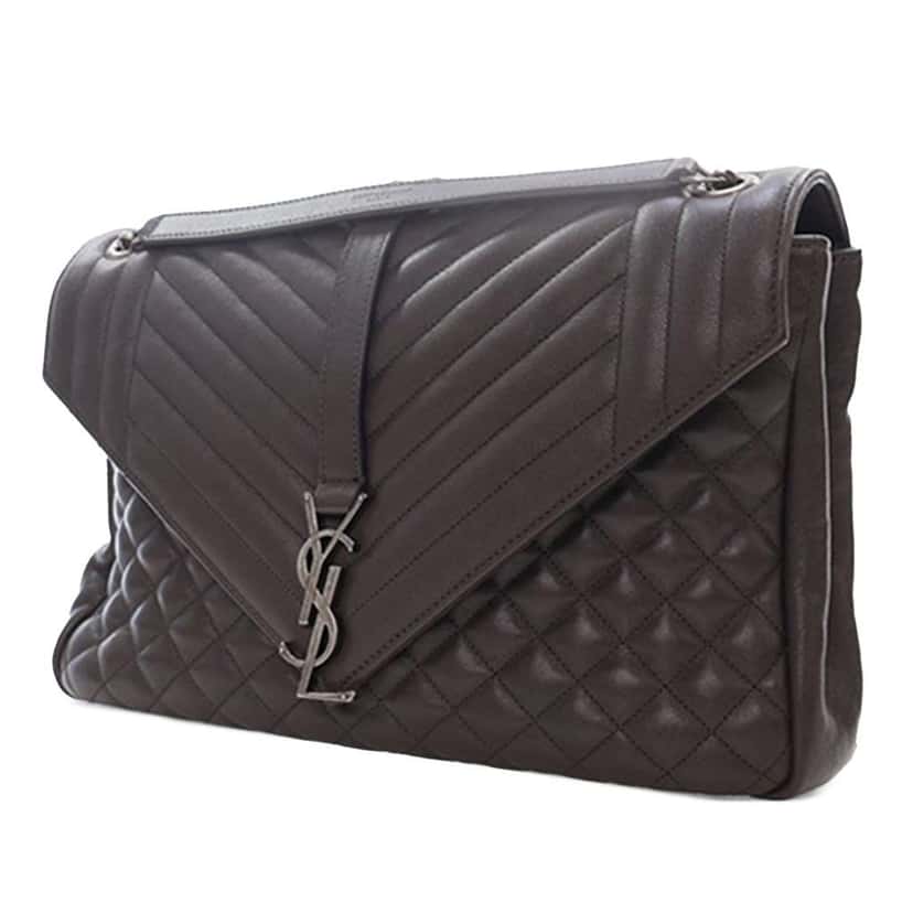 Saint Laurent Large Triquilt Leather Monogram Envelope Bag Grey Leather Good condition - Model View