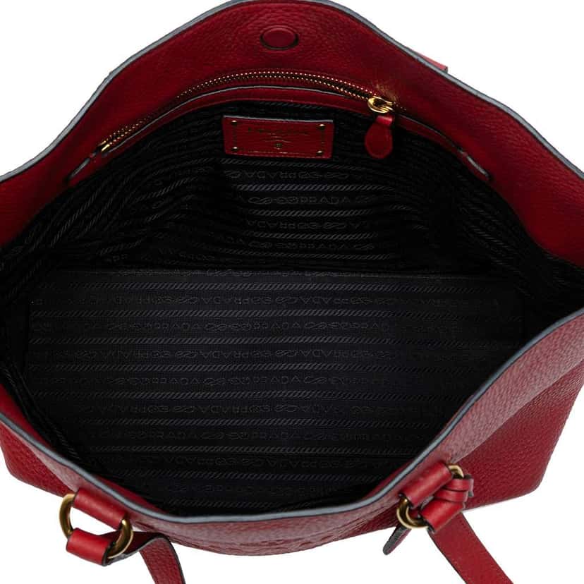 Prada Vitello Daino Canapa Logo Tote Red Leather Good condition - Model View