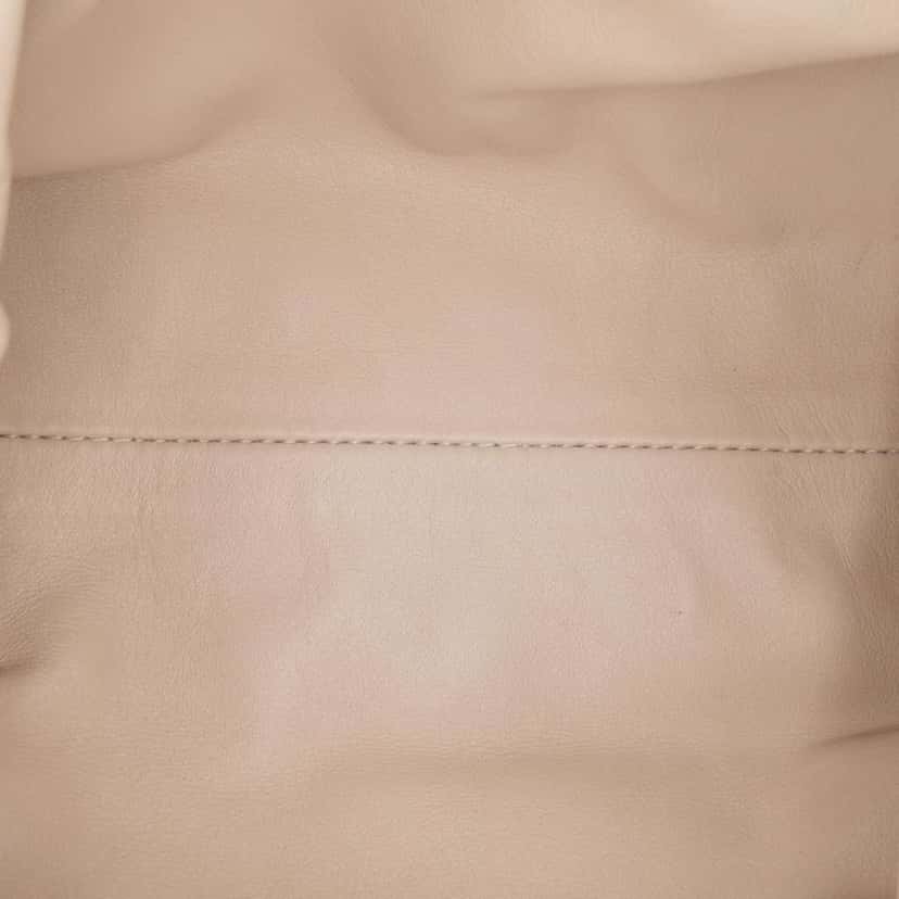 Bottega Veneta Lambskin The Mini Pouch Crossbody White Leather Good condition - Model View