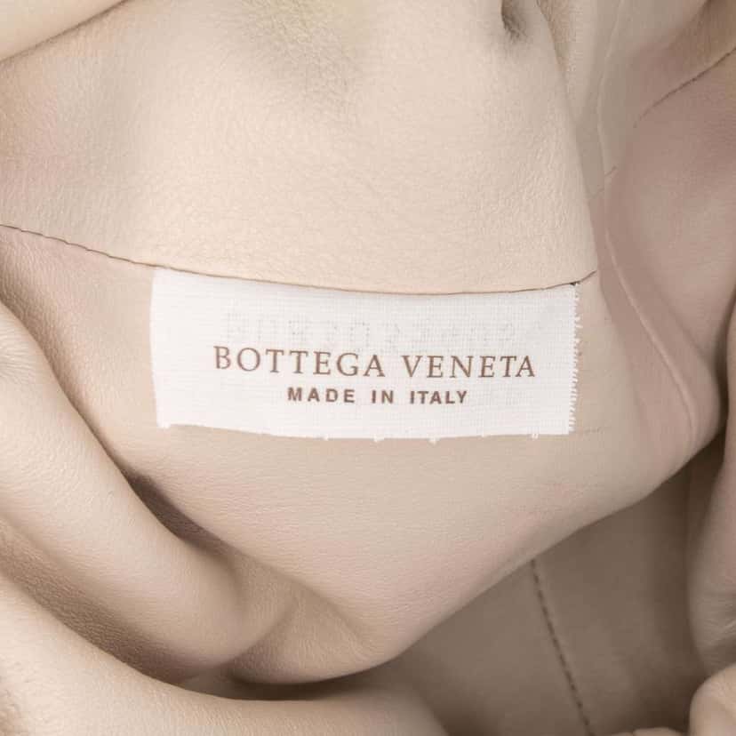 Bottega Veneta Lambskin The Mini Pouch Crossbody White Leather Good condition - Box View