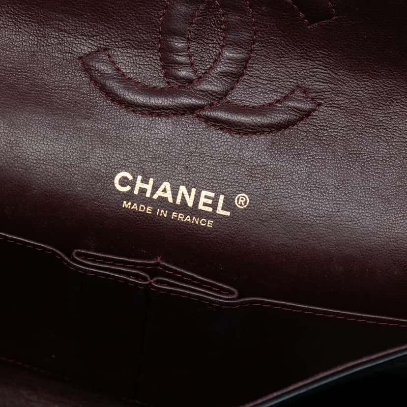Chanel Medium Classic Lambskin Double Flap Black Leather Good condition - Box View