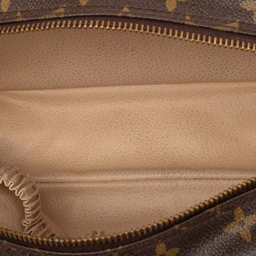Louis Vuitton Monogram Trousse Toilette 28 Brown Fair condition - Model View