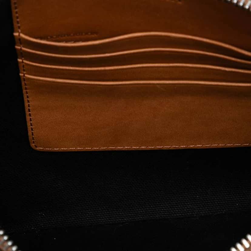 Burberry Mega Check Canvas Peyton Crossbody Brown Canvas Good condition - Model View