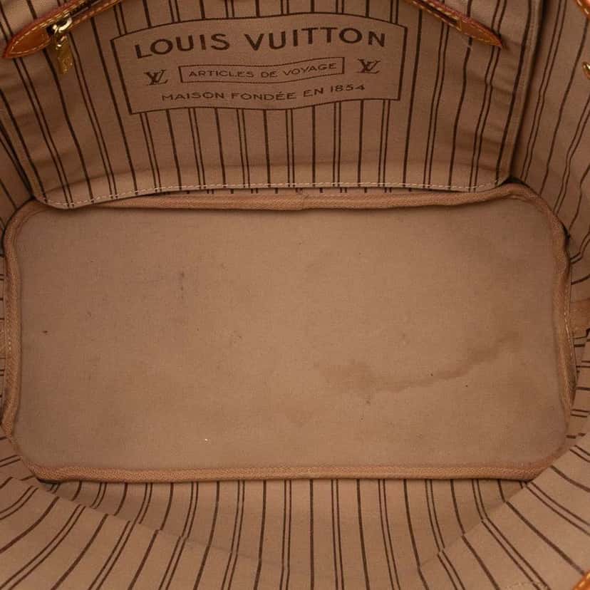 Louis Vuitton Monogram Neverfull MM Brown Good condition - Model View