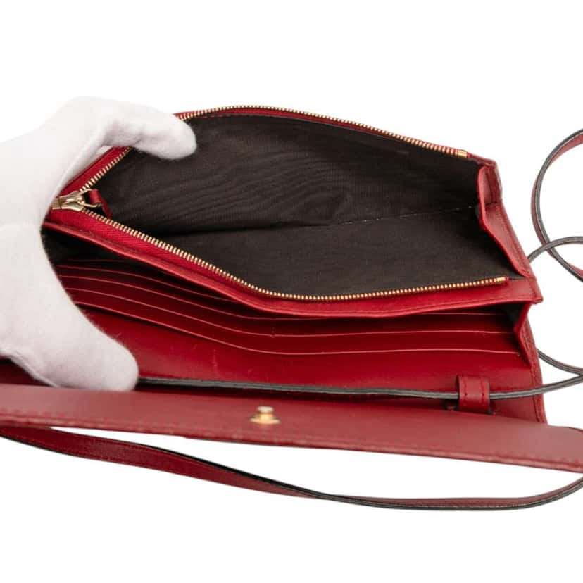 Gucci Microguccissima Wallet on Strap Red Leather Good condition - Model View