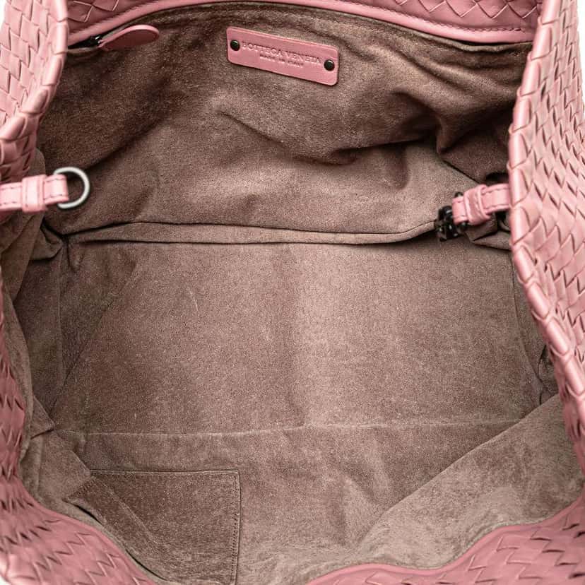 Bottega Veneta Medium Nappa Intrecciato Cesta Tote Pink Leather Good condition - Model View