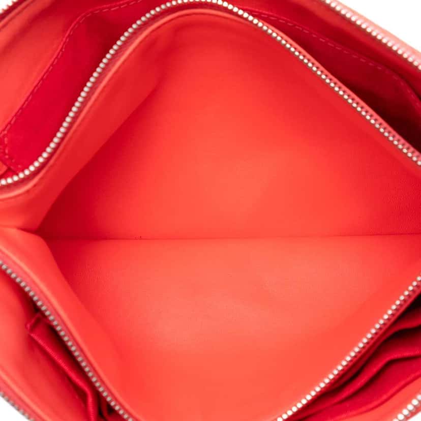Chanel CC Chevron Calfskin Zip Clutch Orange Leather Good condition - Model View