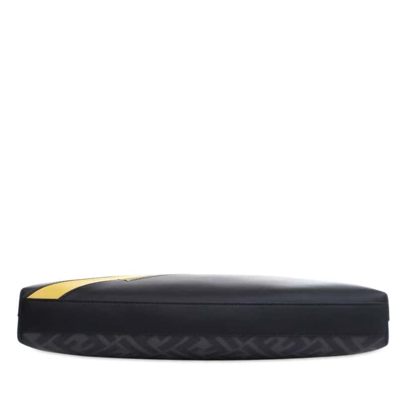 Fendi Zucca Coated Canvas Diagonal Crossbody Grey Canvas Good condition - Model View