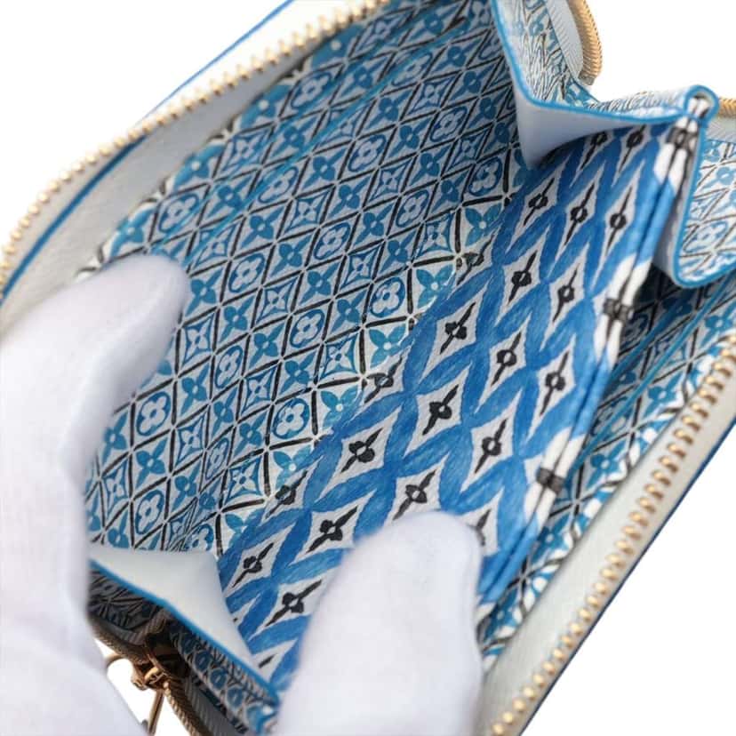 Louis Vuitton Monogram Giant By the Pool Zippy Coin Purse White Good condition - Model View