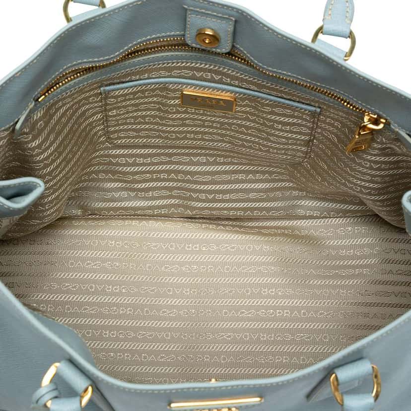 Prada Large Saffiano Lux Galleria Satchel Blue Leather Good condition - Model View