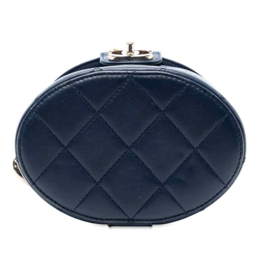 Chanel Small Quilted Lambskin Resin Elegant Chain Tubular Vanity Case Blue Leather Good condition - Inside View
