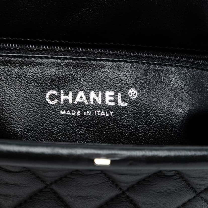 Chanel Quilted Lambskin Frame Clutch Black Leather Good condition - Box View