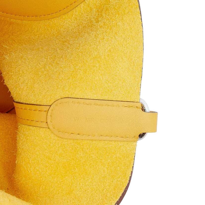 Hermès Clemence and Swift In The Loop 18 Yellow Leather Good condition - Box View