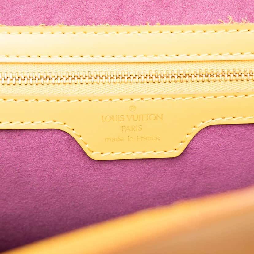 Louis Vuitton Epi Lussac Yellow Leather Good condition - Box View
