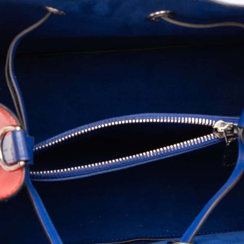 Louis Vuitton Epi NeoNoe MM Red Leather Good condition - Model View