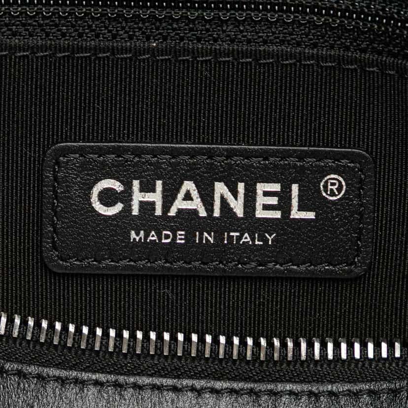 Chanel Calfskin Signature Chain Signe Bowling Bag Black Leather Good condition - Box View