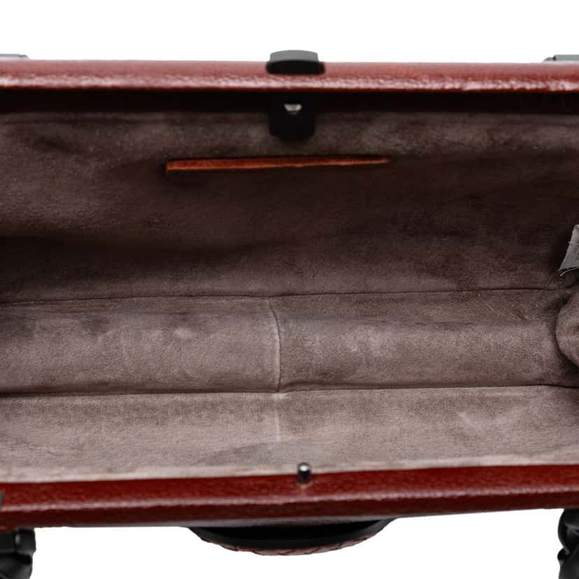 Bottega Veneta Leather Doctor Frame Handbag Red Leather Good condition - Model View